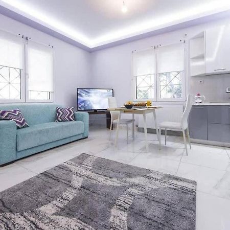 Modern Fully-Equipped House, 5 Min Walk From Metro Villa Athens Exterior photo